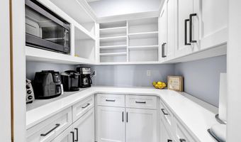 2622 LAKE St, Algoma, WI 54201