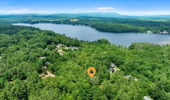 70 Meredith Ln, Barnstead, NH 03225