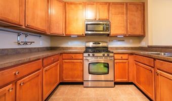 854 W Summerfield Glen Cir W 116, Ann Arbor, MI 48103