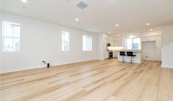 2215 W Orange Ave 12, Anaheim, CA 92804