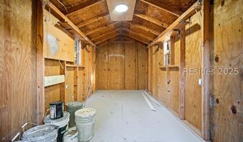 137 Winsor Rd, Beaufort, SC 29906