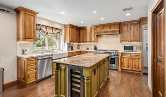 32854 Crown Valley Rd, Acton, CA 93510