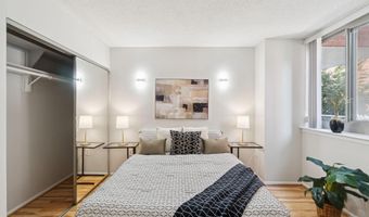 1001 N VERMONT St 212, Arlington, VA 22201