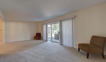 1030 S FERNANDEZ Ave 1T, Arlington Heights, IL 60005