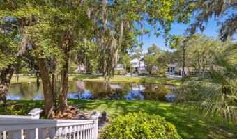 18 Oak Pond Psge, Beaufort, SC 29906