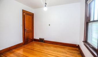 805 NE 1st Ave, Aberdeen, SD 57401
