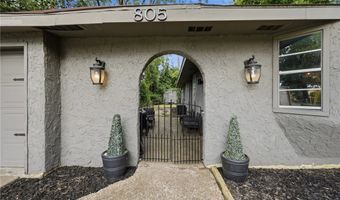 825 SE H St, Bentonville, AR 72712
