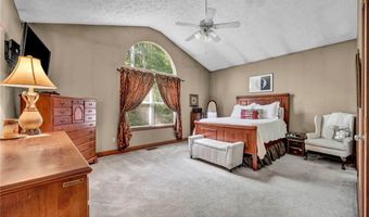 880 Shadow Creek Trl, Amherst, OH 44001