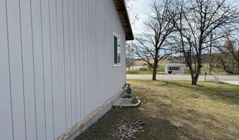 235 S Oregon Trail Rd, American Falls, ID 83211