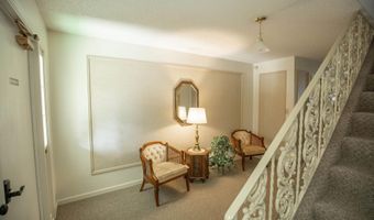 408 S Hall St 8, Algona, IA 50511