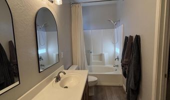 948 E SAVANNAH Dr, Chandler, AZ 85225
