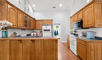 4732 Steeplechase Ln, Flowery Branch, GA 30542