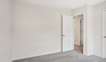 608 Country Oak Dr, Weaverville, NC 28804