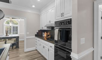 967 Five Points Rd, Barnesville, GA 30204