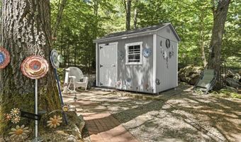 252 Wolf Rock Rd, Exeter, RI 02822