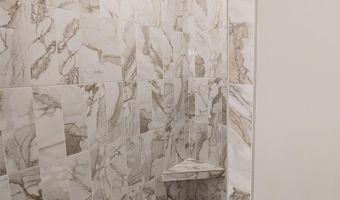 727 E Lexington Ln, Andover, KS 67002