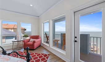 317 Bayview Dr, Aransas Pass, TX 78336