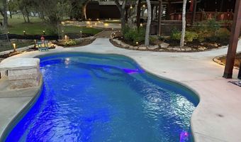828 SHADY GROVE Ln, Adkins, TX 78101