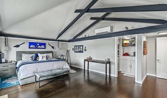 166 New Meadow Rd, Barrington, RI 02806