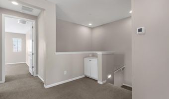 2477 W MARKET Pl 34, Chandler, AZ 85248