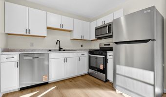 2185 Stahl Rd, Akron, OH 44319