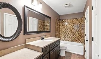 110 WOODCHASE Dr, Belle Chasse, LA 70037