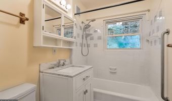 7415 ANNANWOOD Ct, Annandale, VA 22003