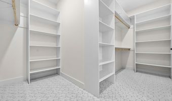 1905 N TAYLOR St, Arlington, VA 22207