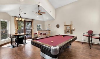 3181 Goldenspur Dr, Camarillo, CA 93010