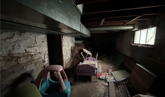 609 R St, Atchison, KS 66002