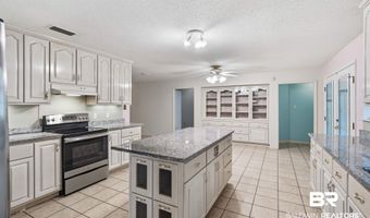 51678 Oakwood Dr, Bay Minette, AL 36507