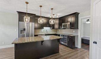 1166 Ledgewood Ln, Avon, IN 46123