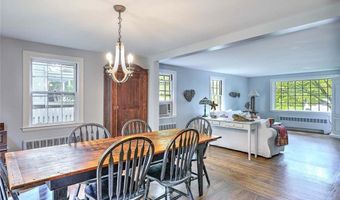 44 Washington Rd, Barrington, RI 02806