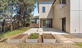 61547 SE Lincoln Ln, Bend, OR 97702