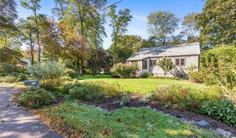 31 Stanchion Ave, Jamestown, RI 02835