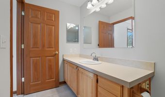 3928 County Road 60 Rd, Auburn, IN 46706