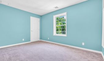 563 Vanderbilt Ave, Bayville, NJ 08721
