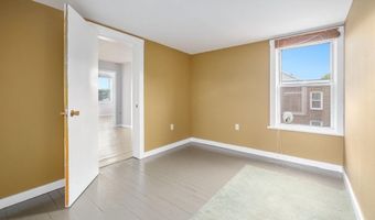 120 W 2ND St, Alburtis, PA 18011
