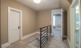 306 N JEFFERSON St, Abingdon, IL 61410