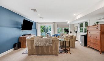27 Beryl St, Boston, MA 02131