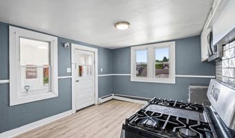 62 Center St, Amsterdam, NY 12010