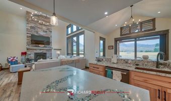 82 Big Creek Dr, Cody, WY 82414