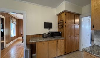 104 7th St, Bangor, ME 04401