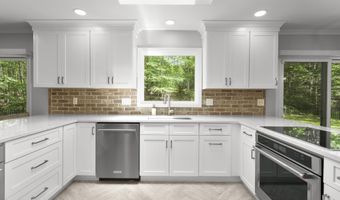 319 Nonnewaug Rd, Bethlehem, CT 06751