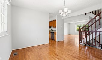 4600 BRENTLEIGH Ct, Annandale, VA 22003