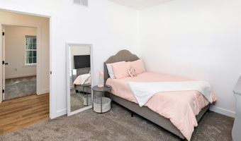 926 23rd Pl, Des Moines, IA 50312