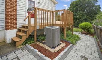 12914 LARKIN Pl, Rockville, MD 20853