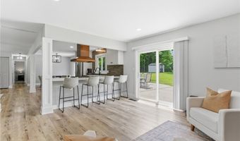161 Devorah Dr, Aurora, OH 44202