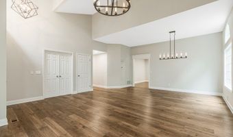 22 Smoke Rise Ln, Bedminster, NJ 07921
