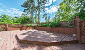 9 Cordova Dr, Absecon, NJ 08201